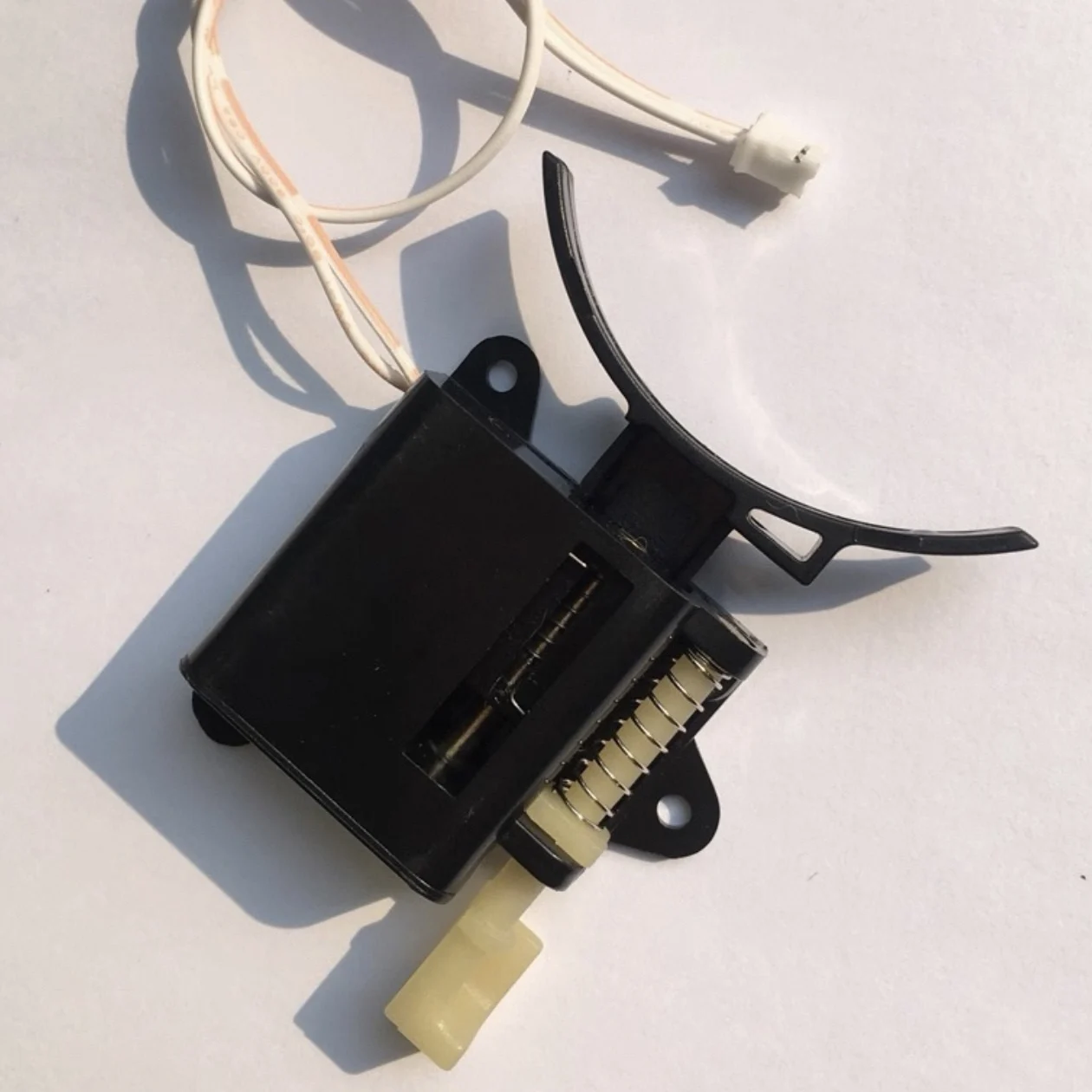 Accesorios para Cerraduras Int - Home Security Electronics reseña y precio